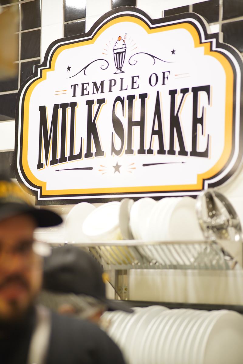 Placa Temple of Milk Shake